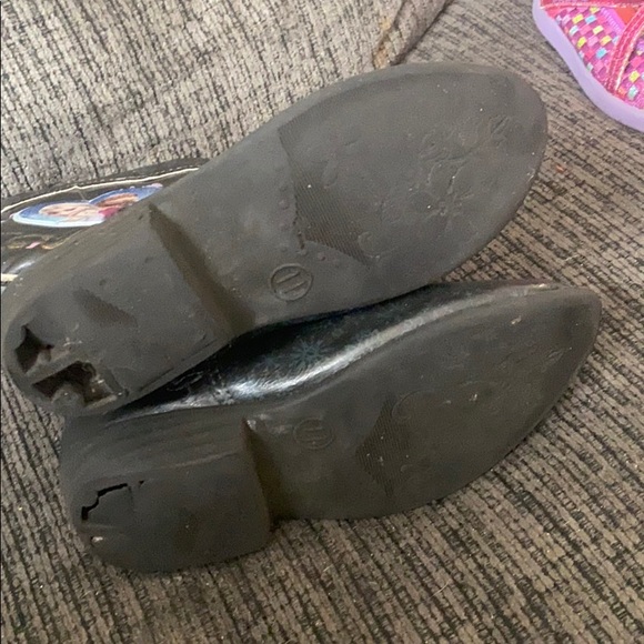 Girls frozen boots size 11 - Picture 4 of 4